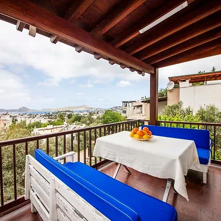 Gorgeous Villa With Balcony, Sea And Nature View, Shared Pool And Backyard In Bodrum Apartmán Yalıkavak