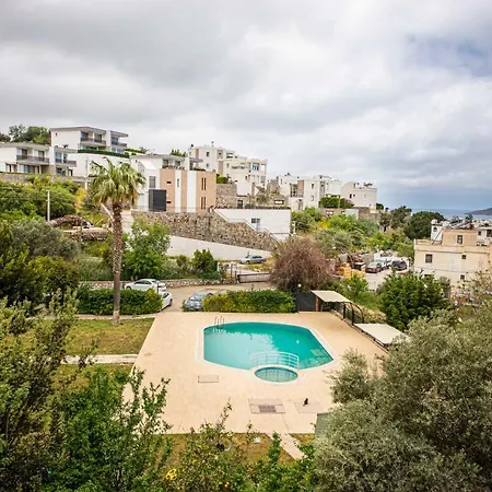 Gorgeous Villa With Balcony, Sea And Nature View, Shared Pool And Backyard In Bodrum * Yalıkavak